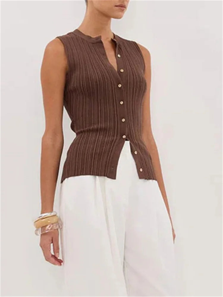 A&A Loe Sleeveless Ribbed Knit Button-Up Top