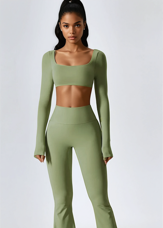 A&A Flexi Flare Scrunch Leggings & Long Sleeve Crop Top Set