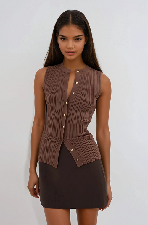 A&A Loe Sleeveless Ribbed Knit Button-Up Top