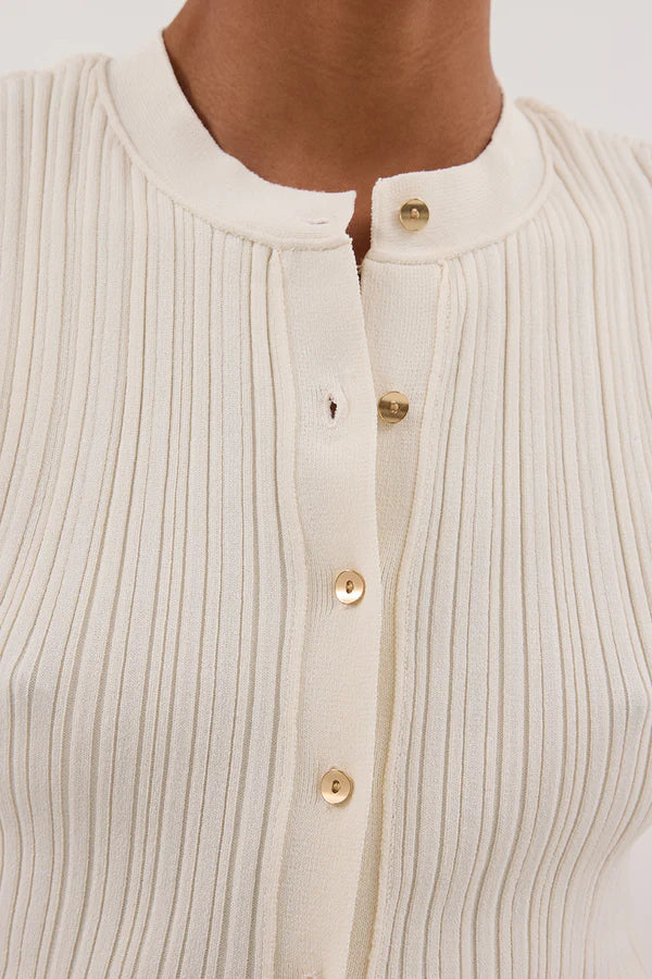 A&A Loe Sleeveless Ribbed Knit Button-Up Top